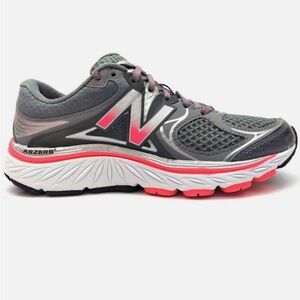New Balance 940v3 Athletic Sneakers in Gray and Pink
